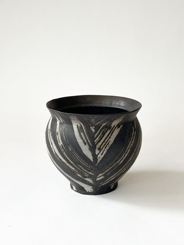 Issaki kiln -  "Monyo" Flower vase , Wide