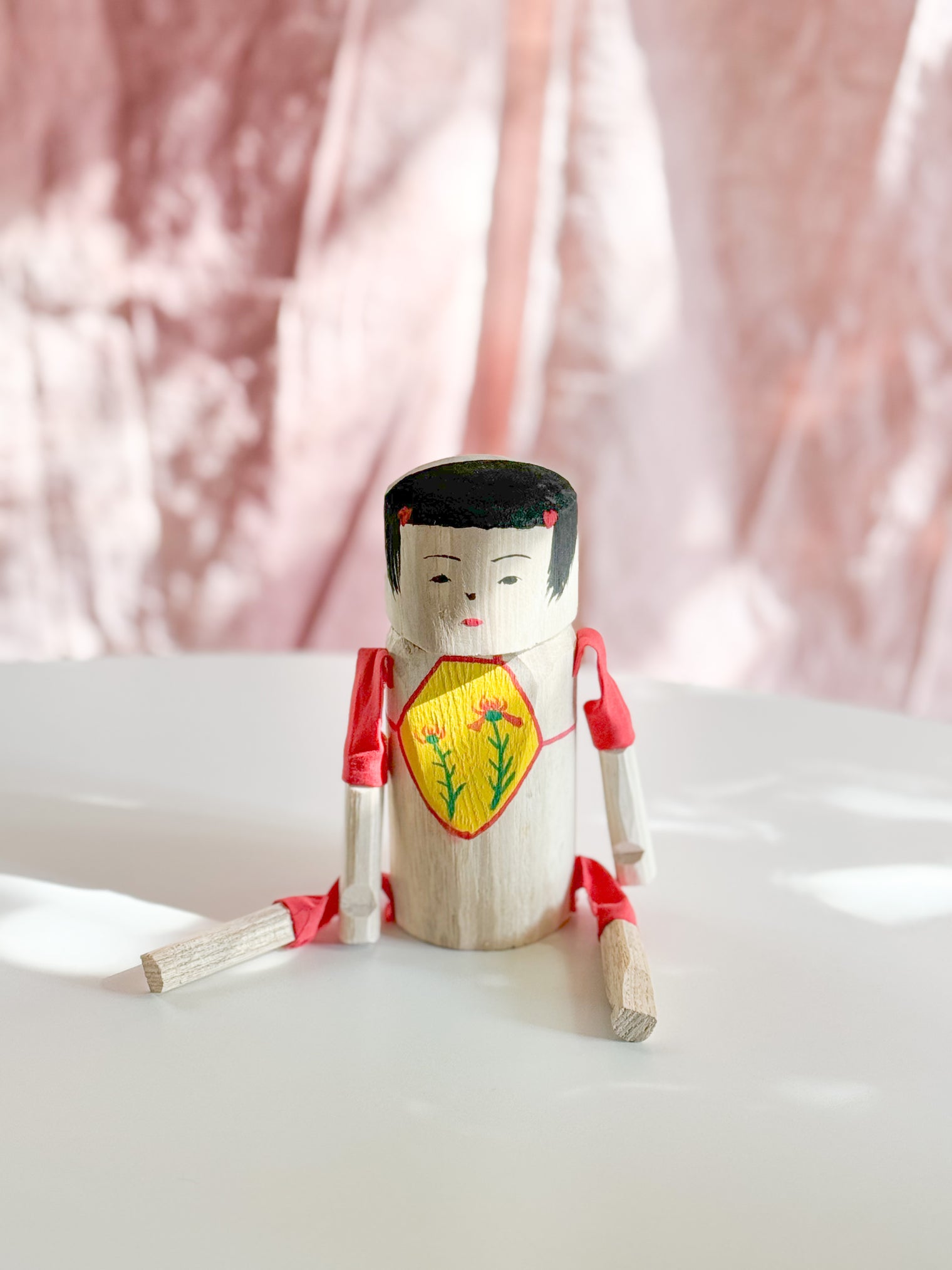 Tetsuji Kuwahara - Kokeshi doll "Okinjyo"