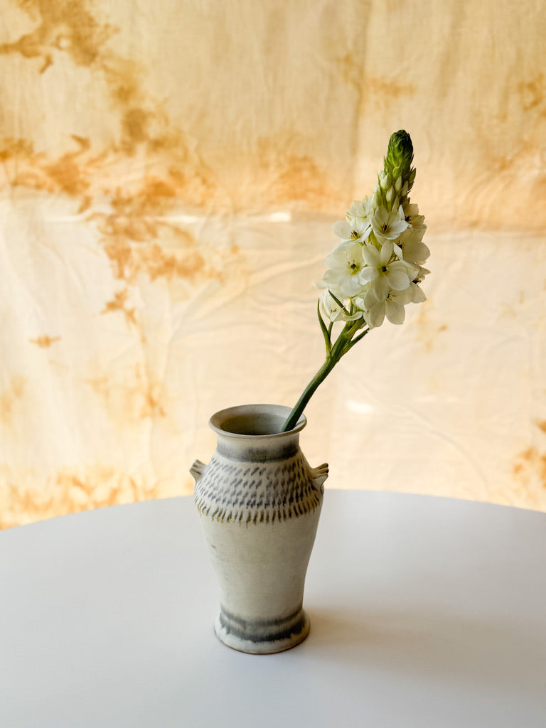 Issaki kiln -  Vase with wings!