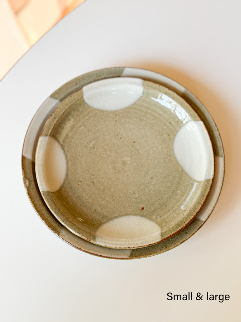 Kajiya Kiln - Plate, Makugake White