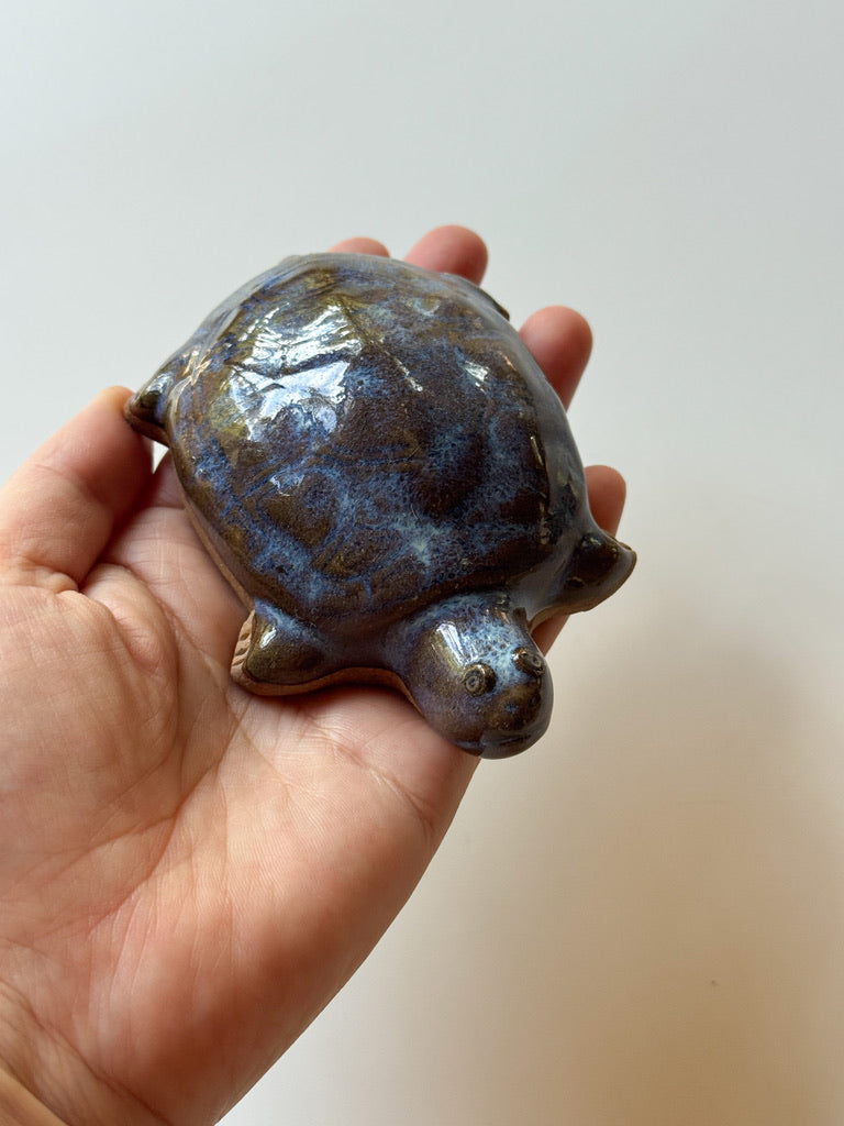 Nakadera kiln - Tortoise Paperweight