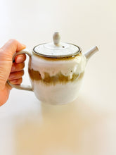 Load image into Gallery viewer, Yamanokuchi Kiln-  Tea pot, &quot;Squash&quot;
