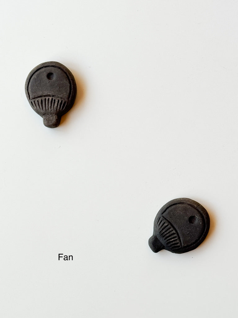 Clay doll - "Menko" Clay Chopsticks Rest