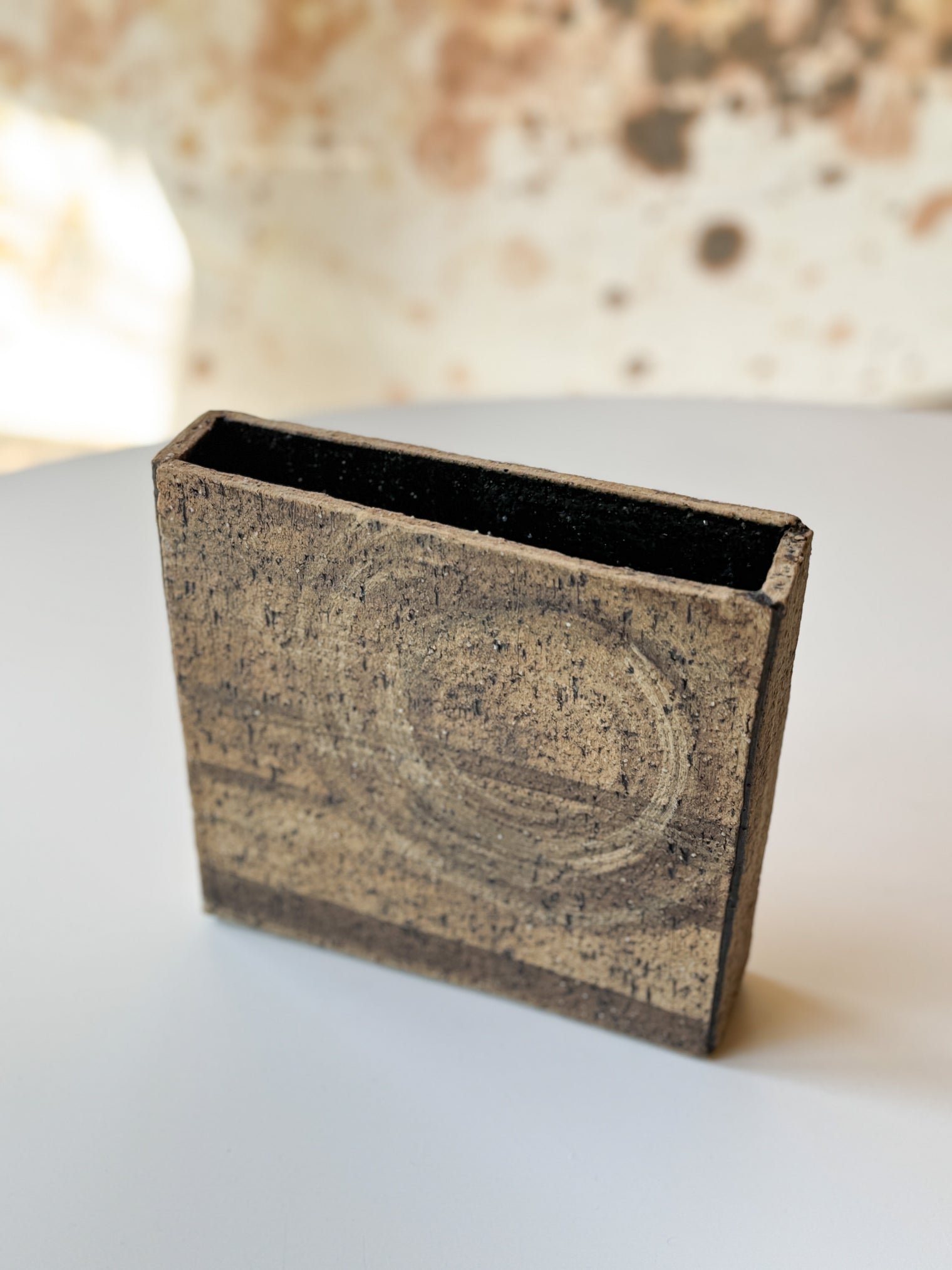 Yamanokuchi Kiln - "Hako" Flower vase, Medium