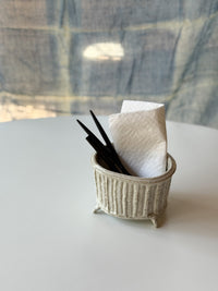 Yamanokuchi Kiln - Ovel Folwer Vase with Legs