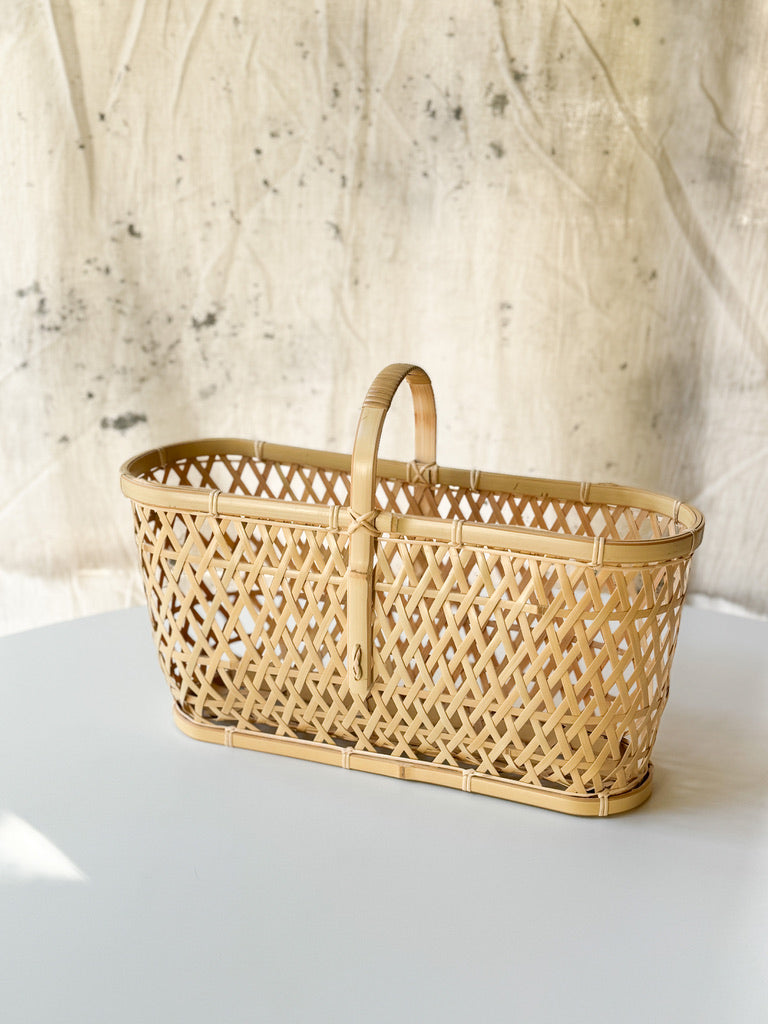 Bamboo Basket by Youn Minyoung - "Sukkiri Kaban", Oval