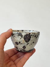 Load image into Gallery viewer, Moriyama Kiln -  &quot;Teno&quot; sake cup
