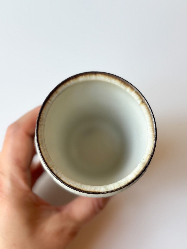 Issaki kiln -  Tumbler with Light Glaze