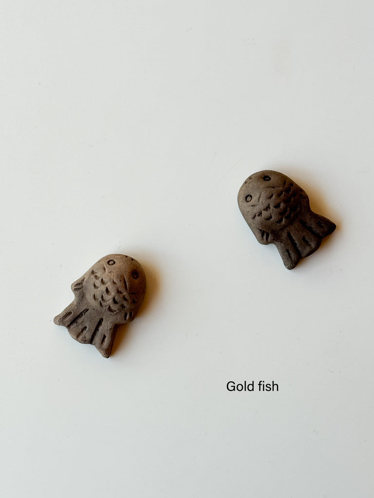 Clay doll - "Menko" Clay Chopsticks Rest