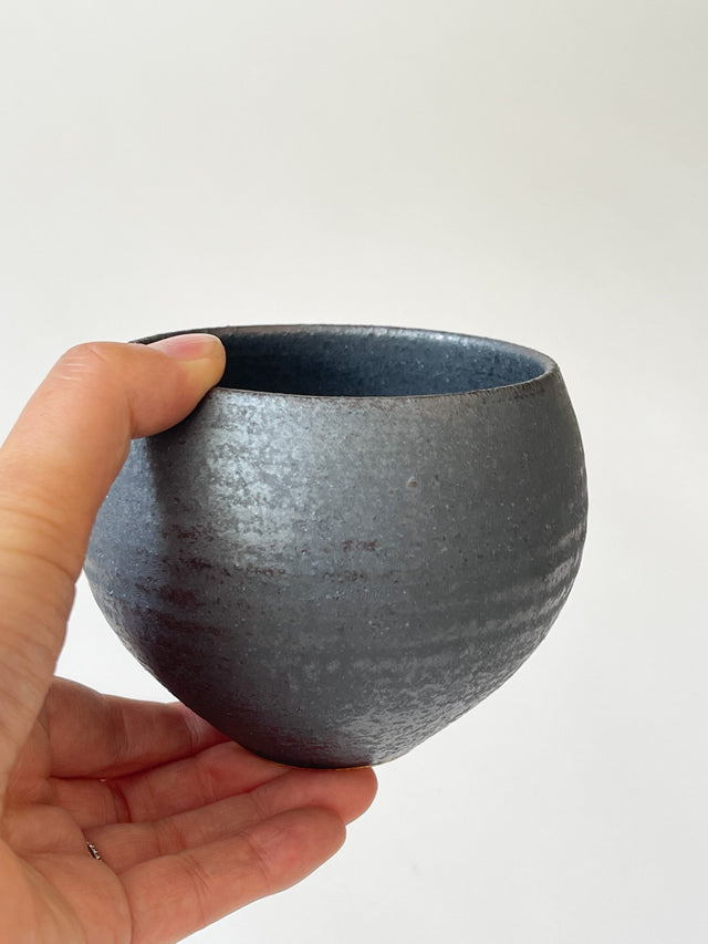 Hiroki Kanazawa -  Black round cup