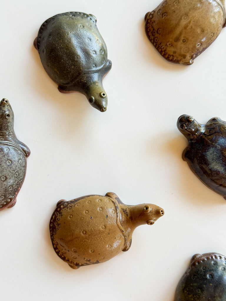 Nakadera kiln - Turtle utensil rest