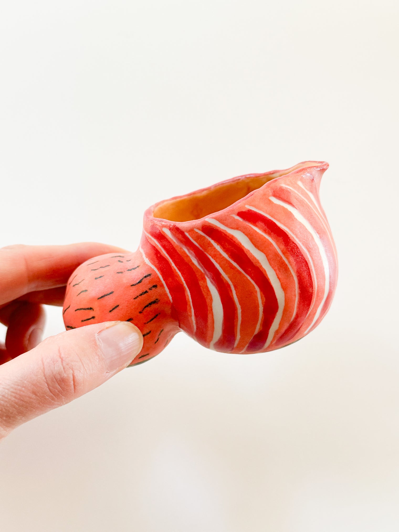 Miki Oka Ceramic -  Rattle milk pitcher