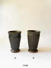 Load image into Gallery viewer, Nakadera kiln - Beer cup, Dark
