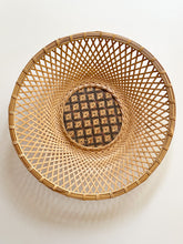 Load image into Gallery viewer, Yasuo Fukusaki - Bamboo basket, Flat
