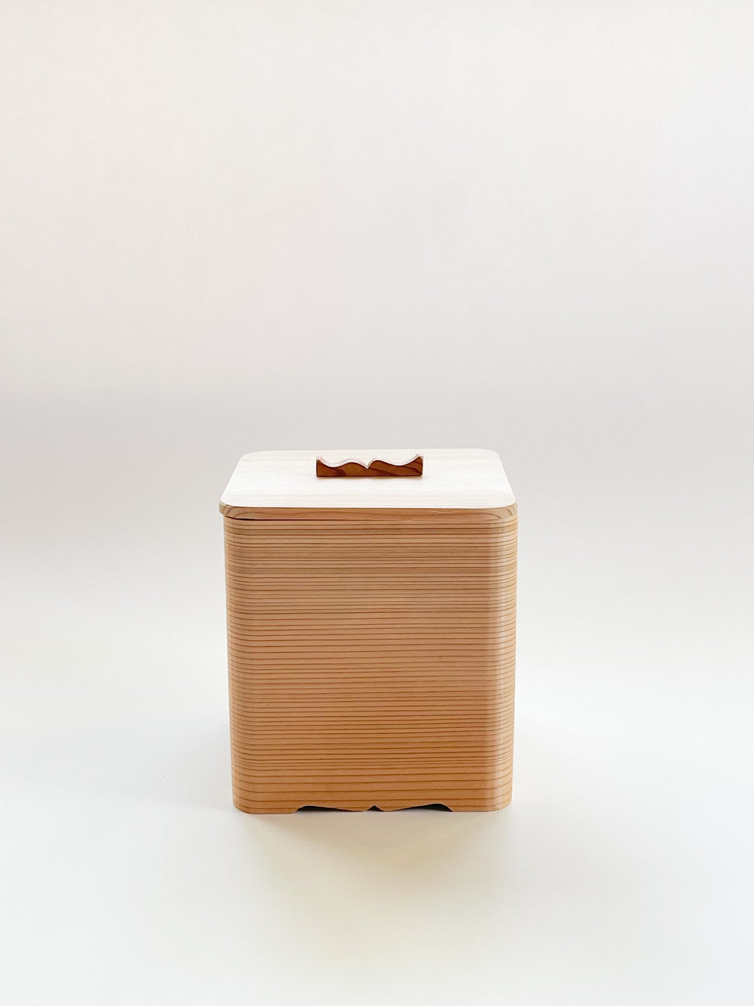 Shibatatoku Shouten - Cedar bread box