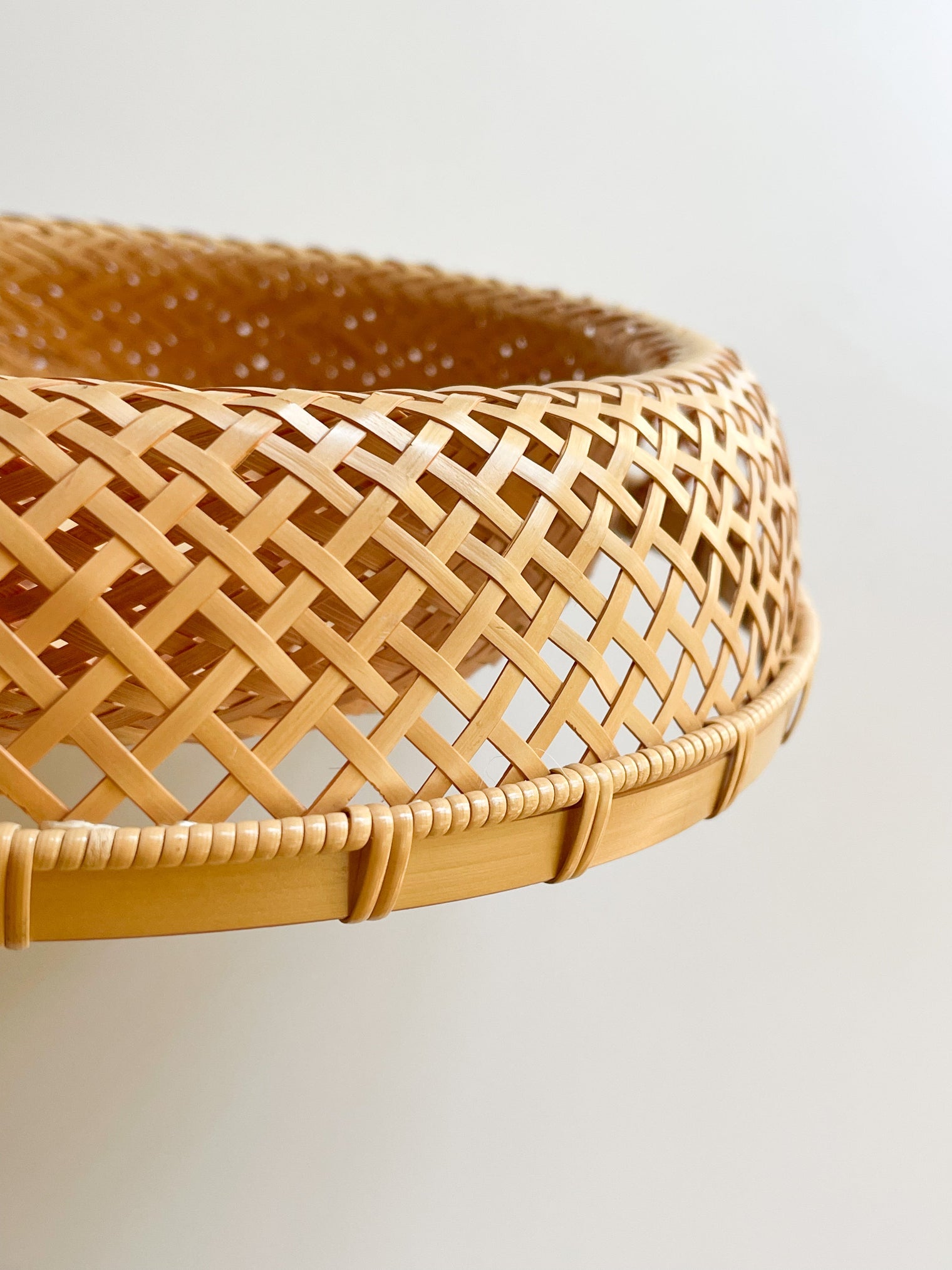 Yasuo Fukusaki - Bamboo basket, Shallow 2