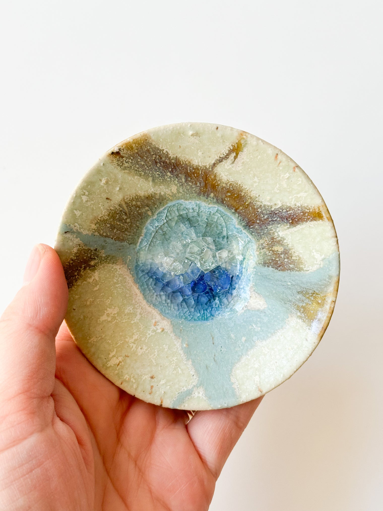 Ayoo Pottery by Naoki Kanazawa -  Small bowl, "Lake on the planet"