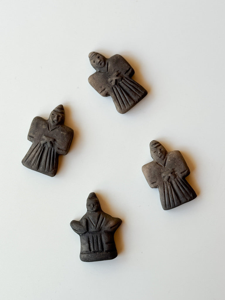 Clay doll - "Menko" Clay Chopsticks Rest