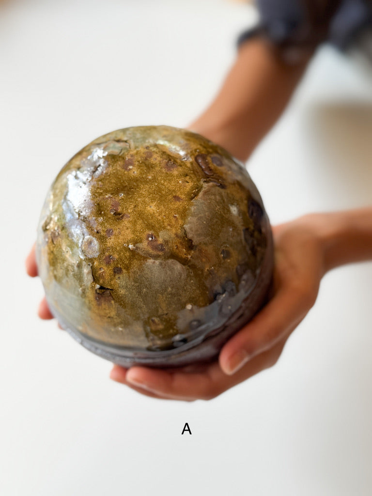 Mugihiko Kitagawa - Vegetable Dyed Round Jar, Planet