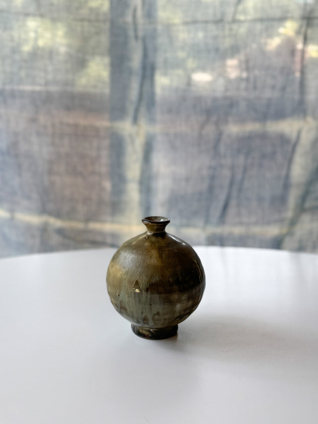 Yamanokuchi Kiln - Round bud vase
