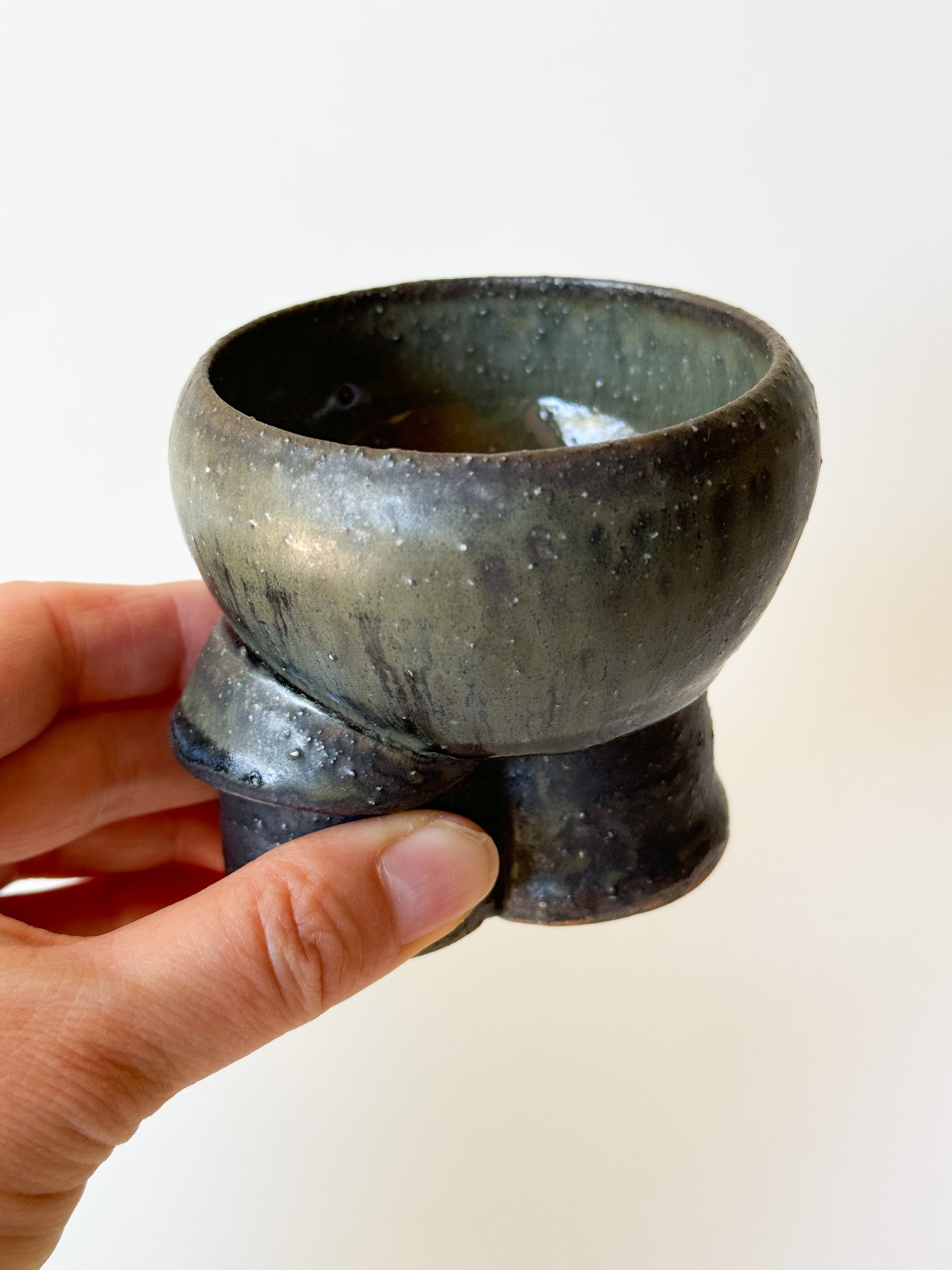 Issaki Kiln, Difficult to hold cup, footed cup, Yoka Good Things