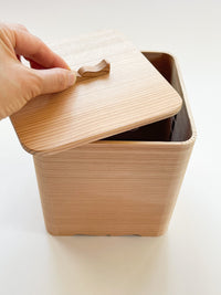 Shibatatoku Shouten - Cedar bread box