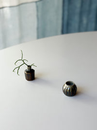 Chihiro Kiln - Tiny Vase, Brown