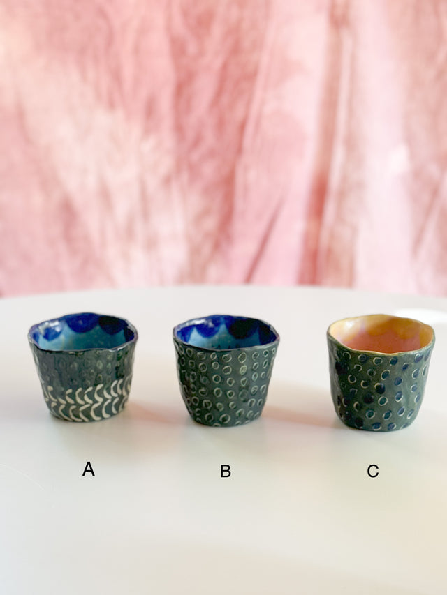 Miki Oka Ceramic -  Polka dots cup, blue