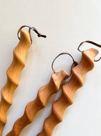 Emura Woodworking Studio - Twisted Wooden Shoehorn