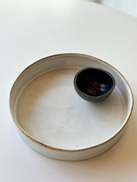 Yamanokuchi Kiln - Mini bowl with legs, Black