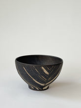 Load image into Gallery viewer, Issaki kiln -  &quot;Monyo&quot; bowl
