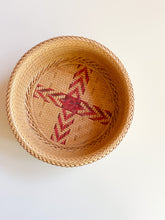 Load image into Gallery viewer, Yasuo Fukusaki - Bamboo basket, Shallow 1
