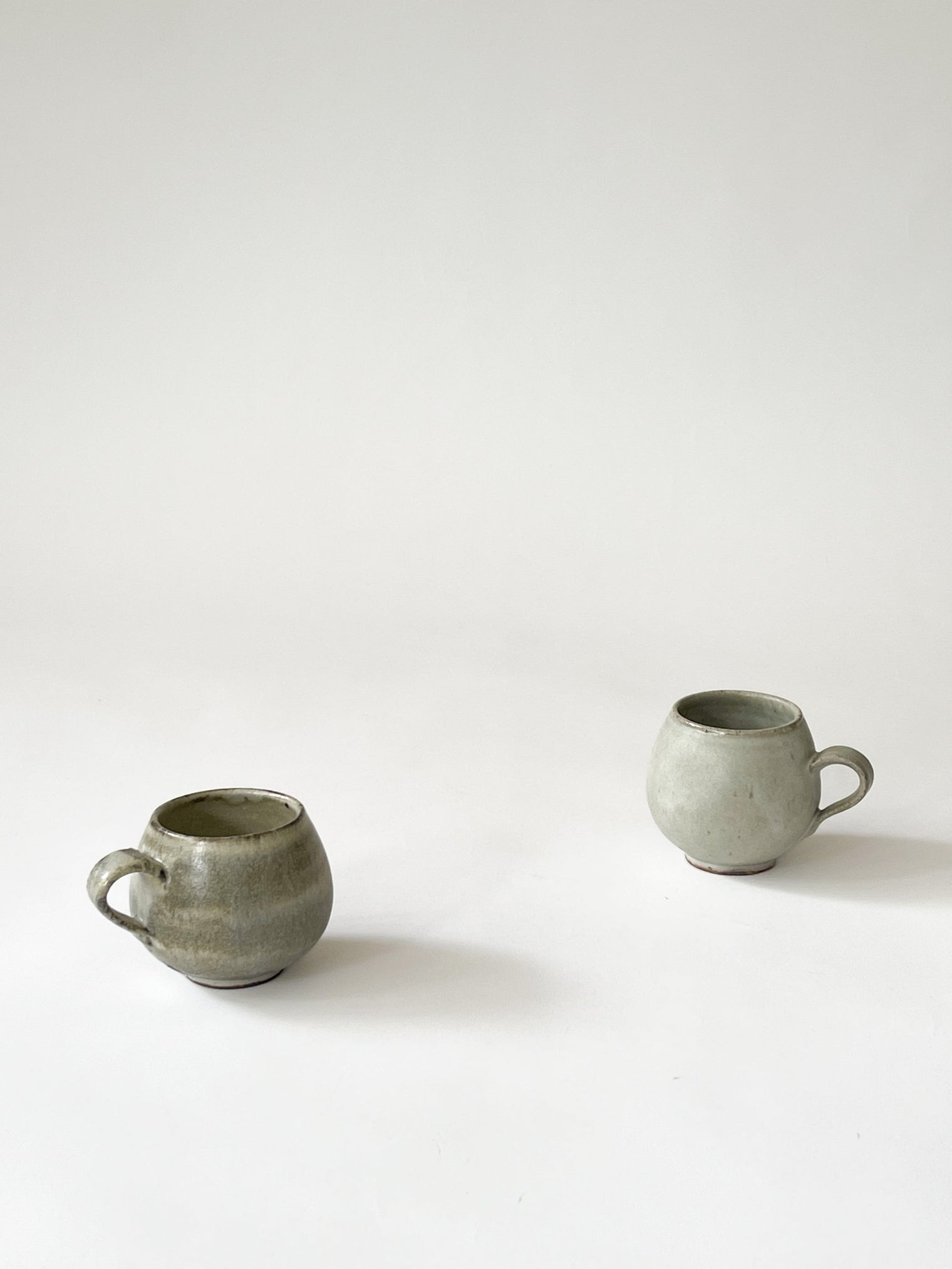 Issaki kiln -  Mug cup, round