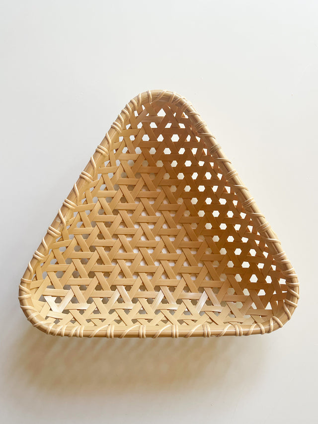 Chikufusha woven company - Bamboo triangle basket