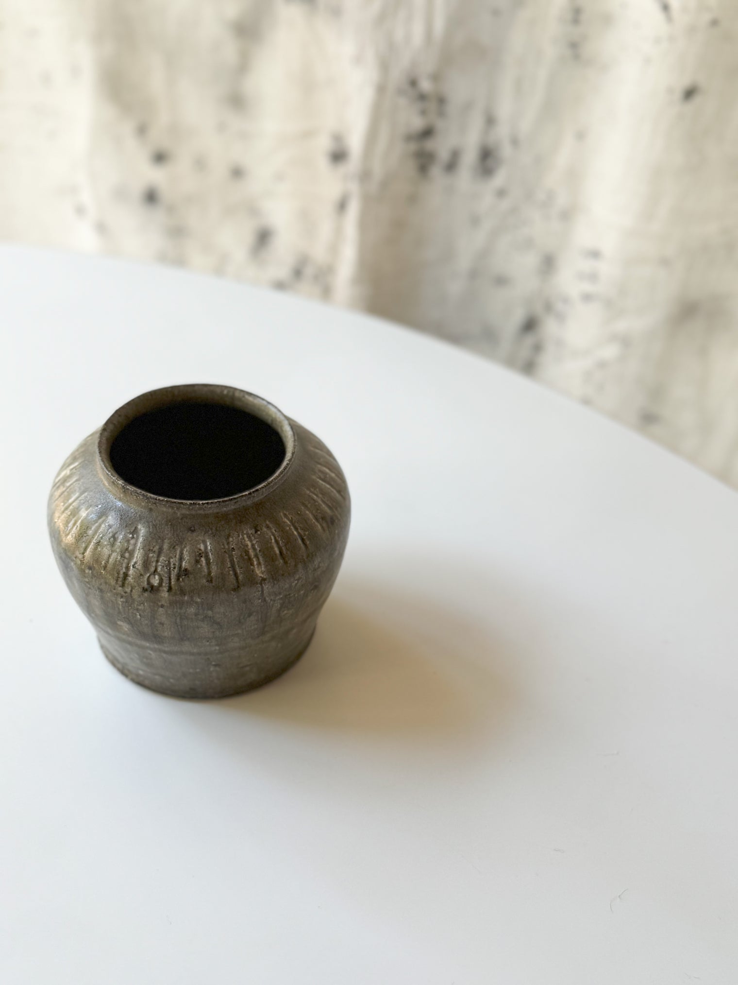 moriyama kiln, wide vaes, round vase, Yoka Good Things