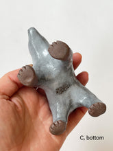 Load image into Gallery viewer, Nakadera kiln - Bear ornament
