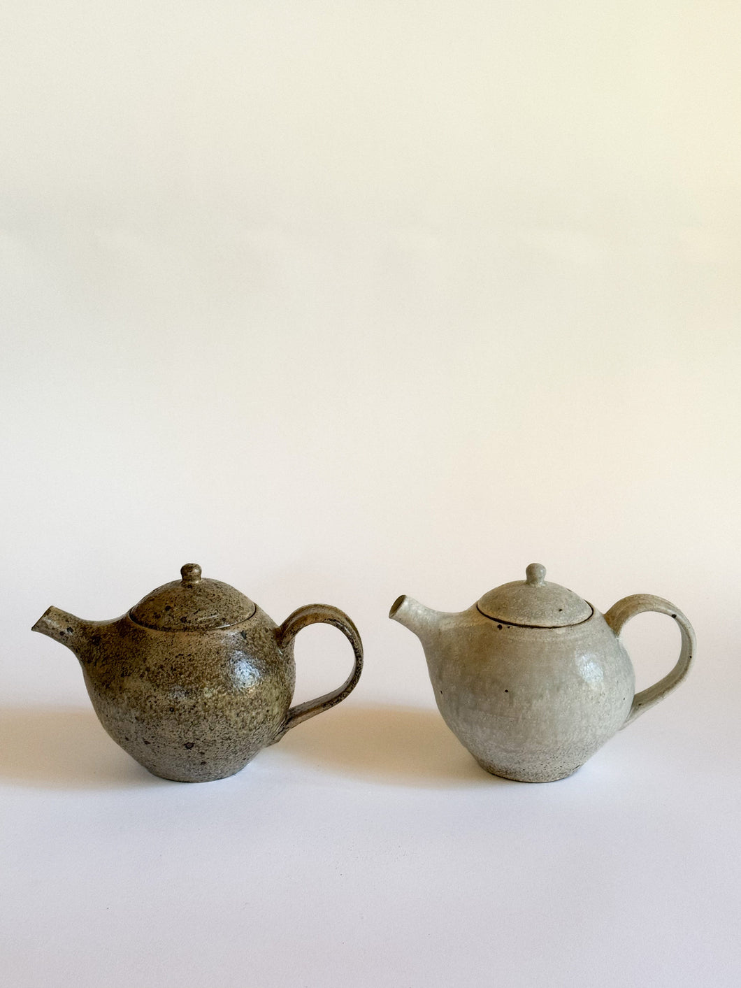 Moriyama Kiln -  Round Tea Pot