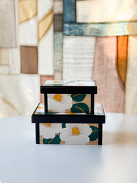 Sumioka Folk Toy Factory - "Hanatebako" Camellia Box, White