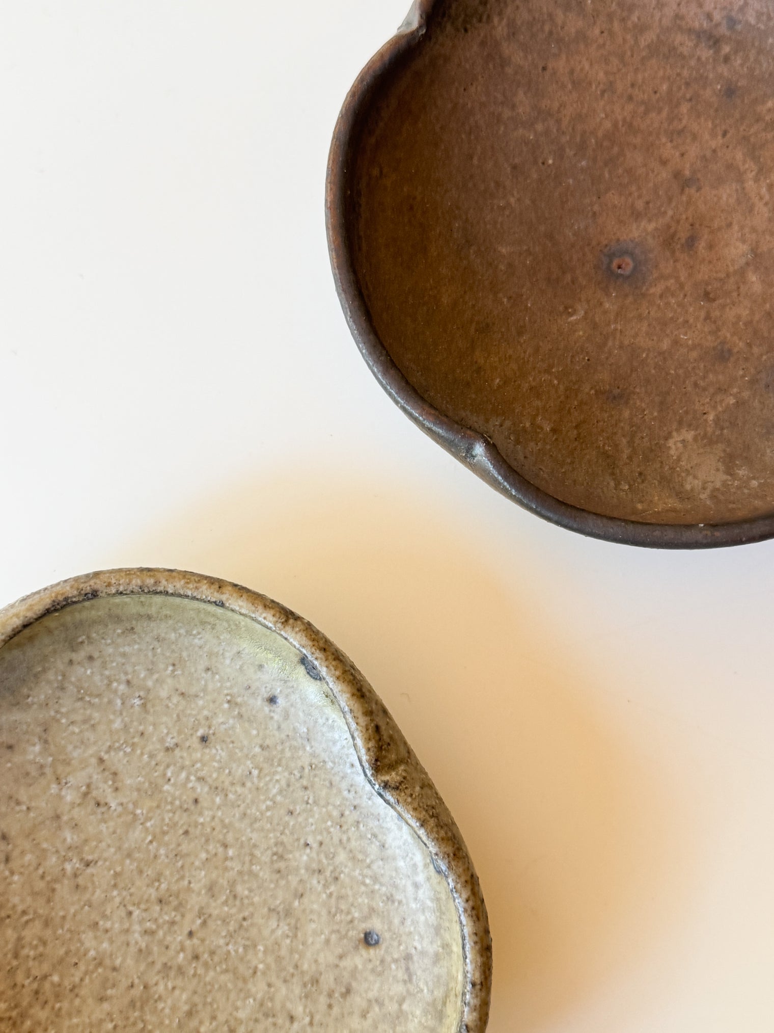Moriyama Kiln - "Hana" flower mini plate
