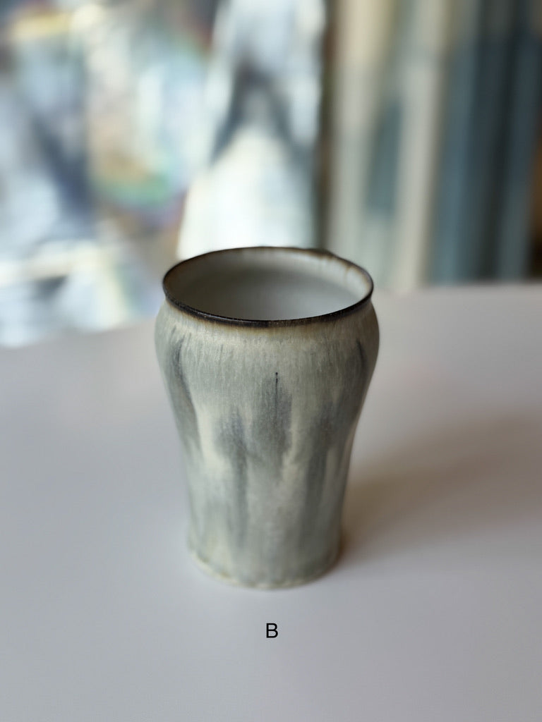 Issaki kiln -  Tumbler with Light Glaze
