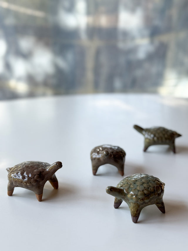 Nakadera kiln - Tortoise Ceramic Figurine
