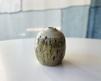 Chihiro Kiln -  Round Vase