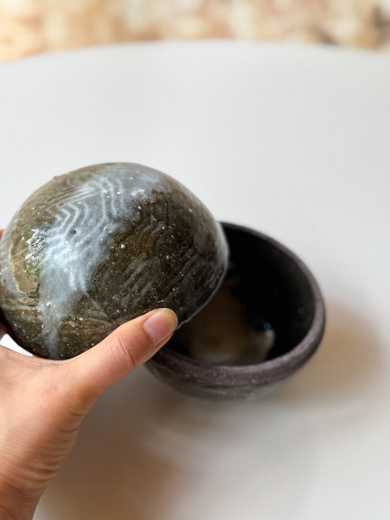 Mugihiko Kitagawa - Vegetable Dyed Round Jar, Planet