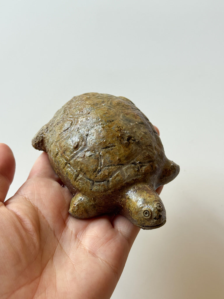 Nakadera kiln - Tortoise Paperweight