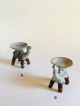 Load image into Gallery viewer, Nakadera kiln - Camel holding plate
