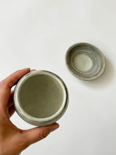 Load image into Gallery viewer, Issaki kiln - Tea cup and saucer set
