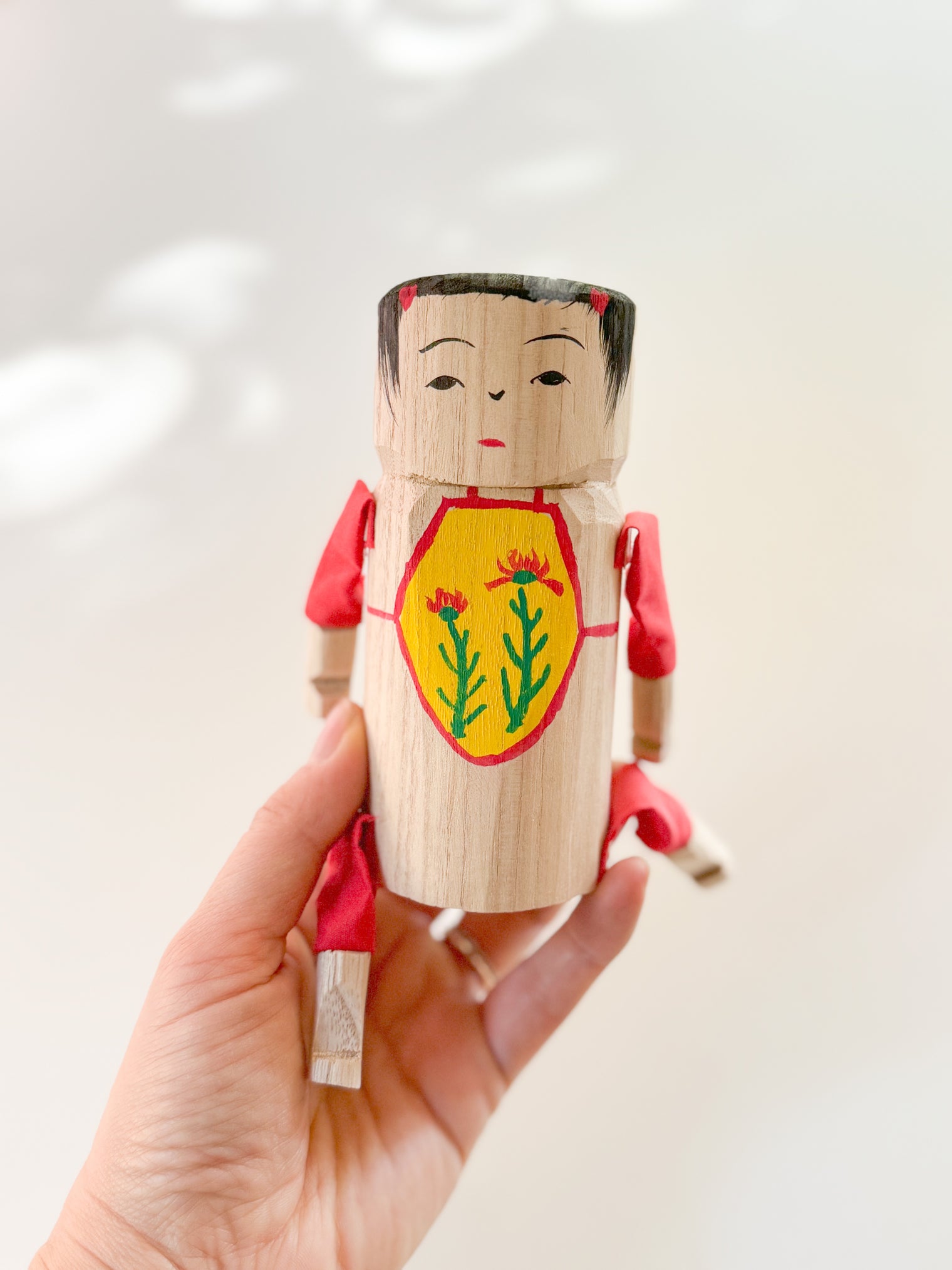 Tetsuji Kuwahara - Kokeshi doll "Okinjyo"