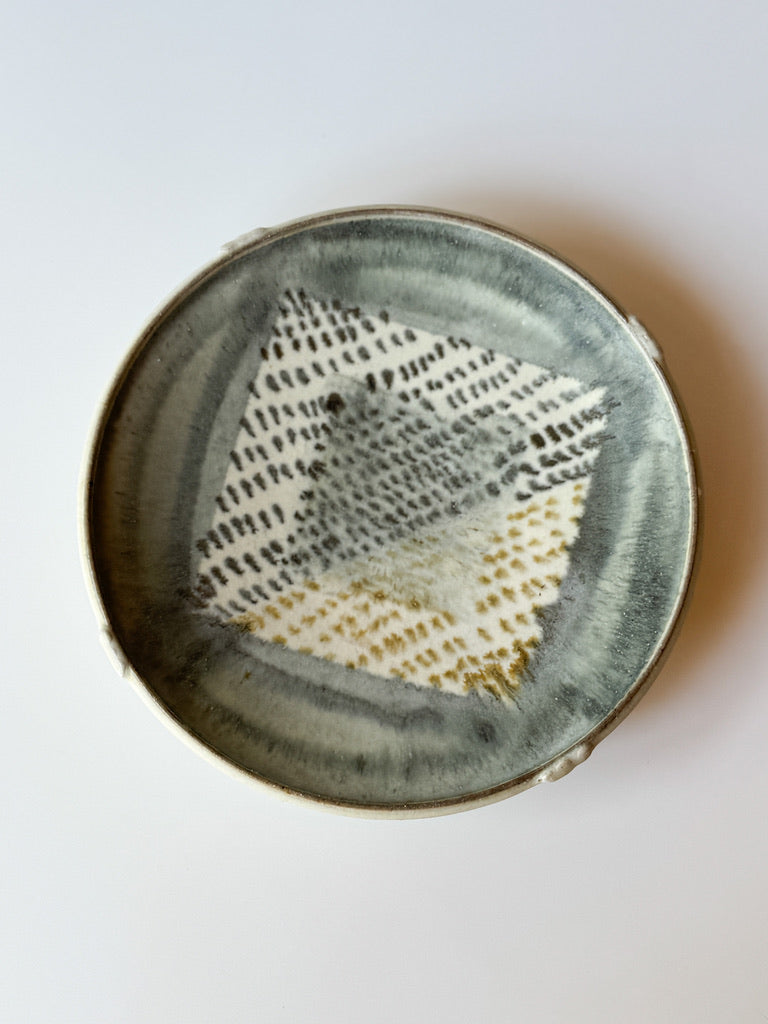 Issaki kiln -  Straw White Ash Glaze Plate