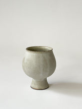 Load image into Gallery viewer, Issaki kiln -  Goblet
