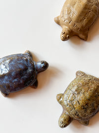 Nakadera kiln - Tortoise Paperweight